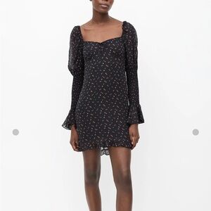 Rat & Boa NWT Cece Long-Sleeve‎ Floral Black Mini Dress